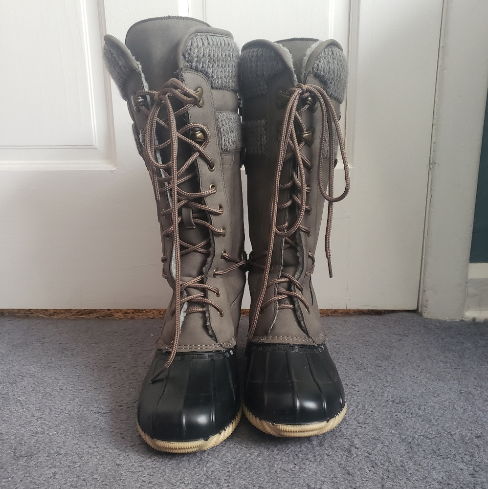 Mid-calf boots